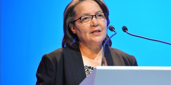De Lille welcomes overturning of Seriti Commission report | News Article