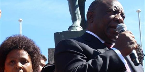 #MugabeFuneral: Crowd heckles Ramaphosa | News Article