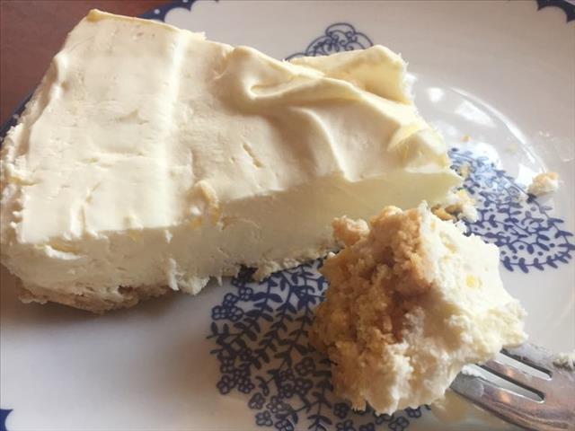 Ilse Cooks the Books: Frozen lemon dessert | News Article