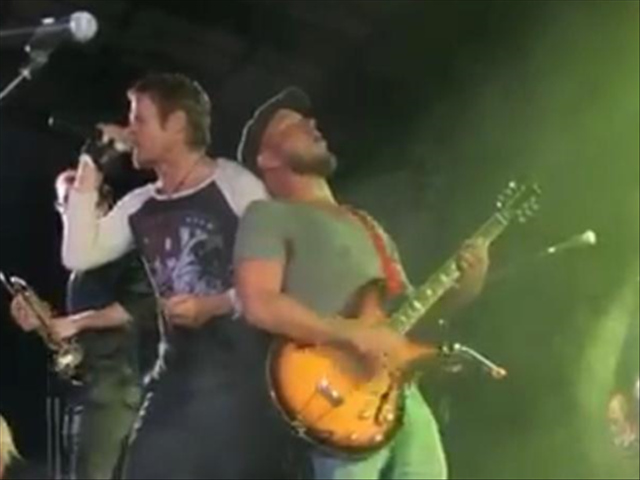 Just Plain Drive: Arno Carstens on The Hang Out  | News Article