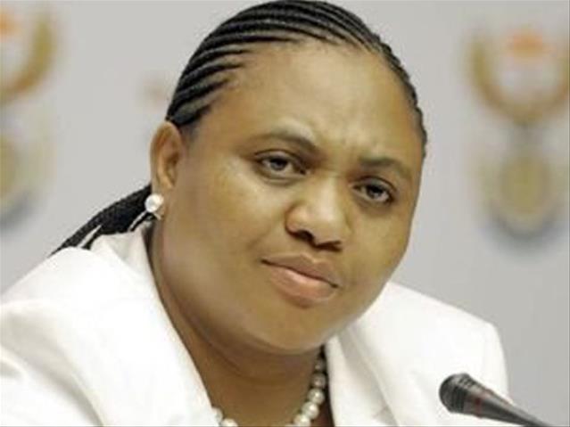 Landbounuus-podcast: Grondbesetting sal ondersoek word - Didiza | News Article