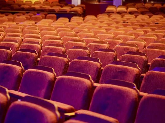 #OFMKunsteklop: Die Ernest Oppenheimer Teater is reg vir Nataniel en Charl du Plessis in Nov | News Article