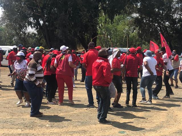 #CosatuNationalStrike: Essential workers up in arms | News Article