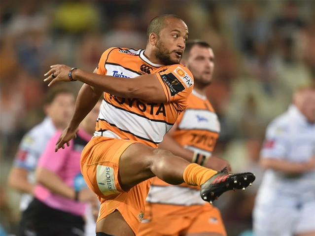 Smith back for Griquas derby | News Article