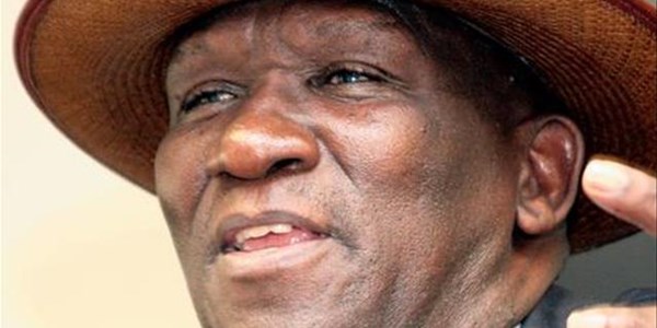 Criminals waging war with police: Cele | News Article