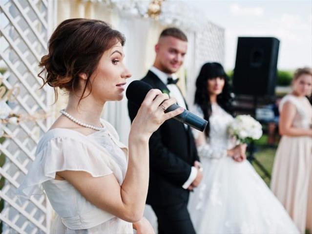 Weird Wide Web - Mother-in-law object at her son's wedding | News Article