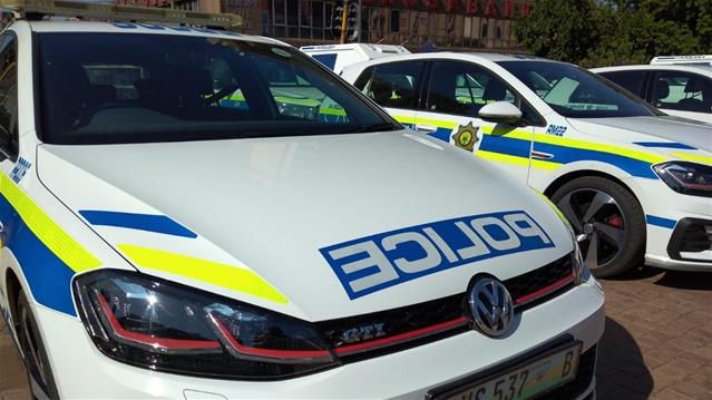 Cele to hand over vehicles to FS police | News Article