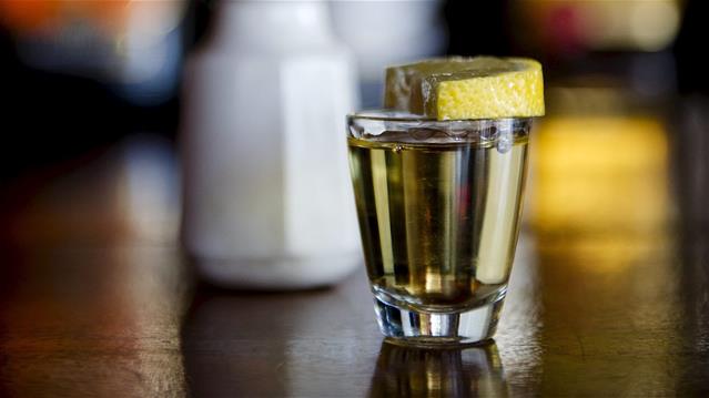 Liquor industry calls for alcohol sales ban review | News Article
