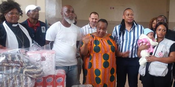 Ntombela visits displaced families  | News Article