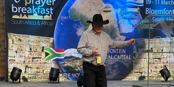 #BreakingNews: Angus Buchan, wife test positive for #Coronavirus #BreakingNews: Angus Buchan, wife test positive for #Coronavirus | News Article