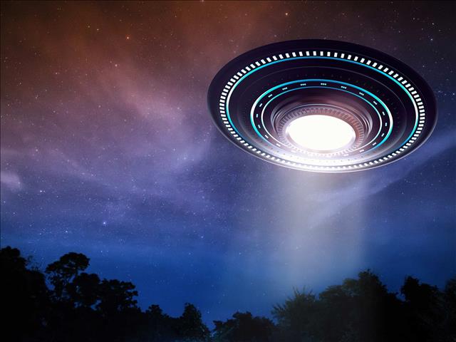 Conspiracy Corner - Aliens in the sky, you decide? | OFM