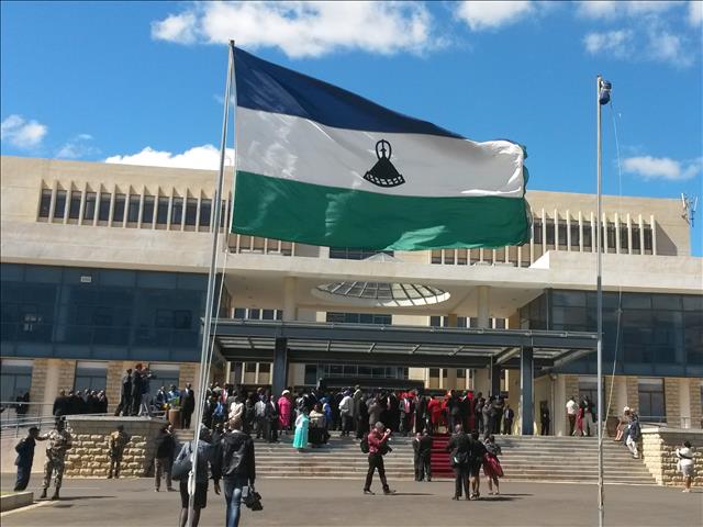 Defiant Lesotho PM shows no sign of resigning | News Article