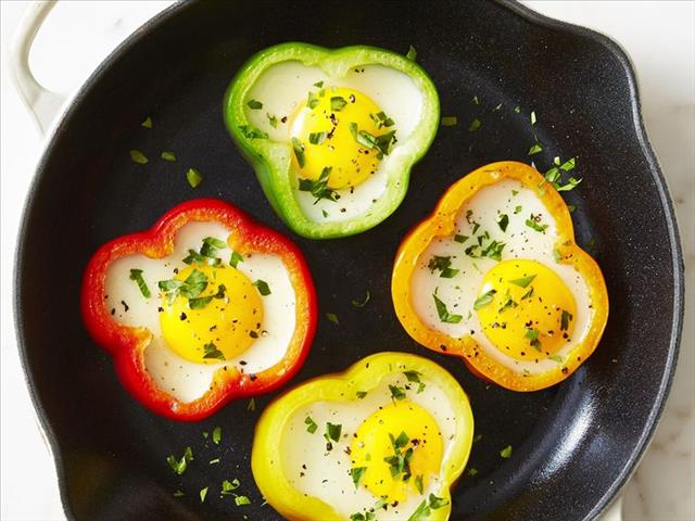 Your Weekend Breakfast Recipe - Flower Power Sunny-Side Eggs | News Article