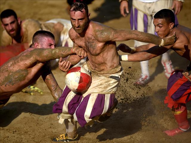 Weird Wide Web - Even better than rugby | News Article