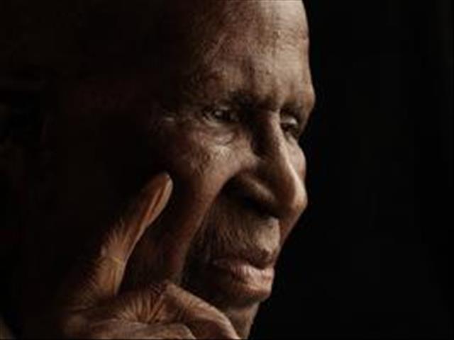 Anti-apartheid stalwart Andrew Mlangeni has died | News Article
