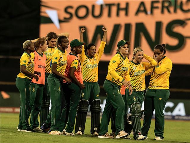 Three in Proteas Women's setup test positive | News Article