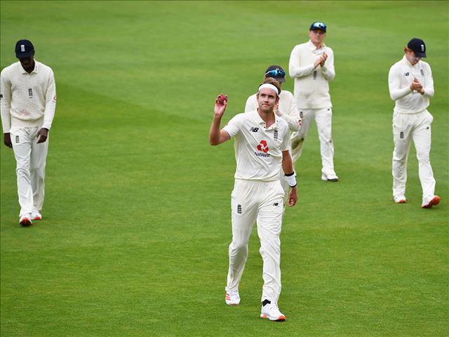 Broad one shy of 500 Test wickets | News Article