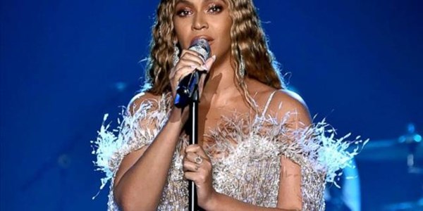 Conspiracy Corner - Queen B is a fake | News Article