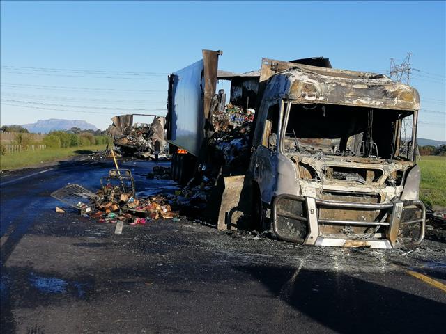 Trucks set alight in Western, Eastern Cape | News Article