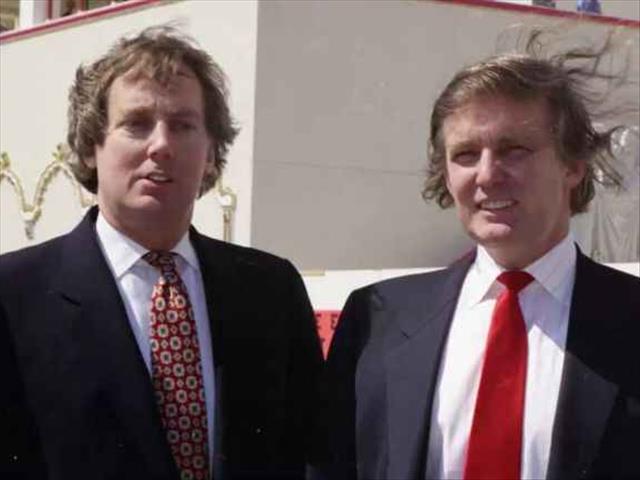 Trump's younger brother dies - White House | News Article