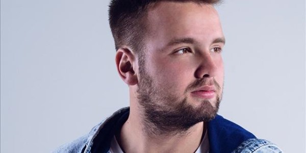 VIP Access Alucius Mocumi Talks To Topic About "Breaking Me" ft A7S VIP Access Alucius Mocumi Talks To Topic About "Breaking Me" ft A7S | News Article