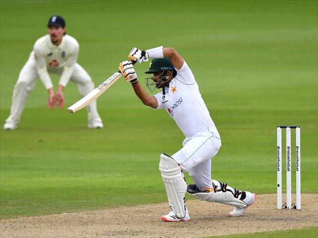 Gritty Azam leads the charge for Pakistan | News Article
