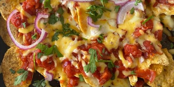 Ilse Cooks the Books: Nachos | News Article