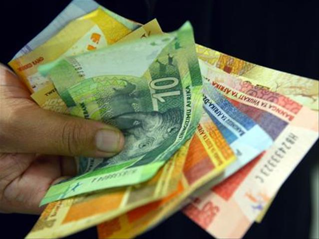 Landbounuus-podcast: Ekonoom meen SA-ekonomie ly onder regering | News Article