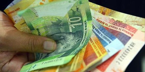 Landbounuus-podcast: Ekonoom meen SA-ekonomie ly onder regering | News Article