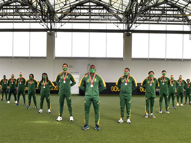 Blitzboks celebrate 2020 season with silverware | News Article