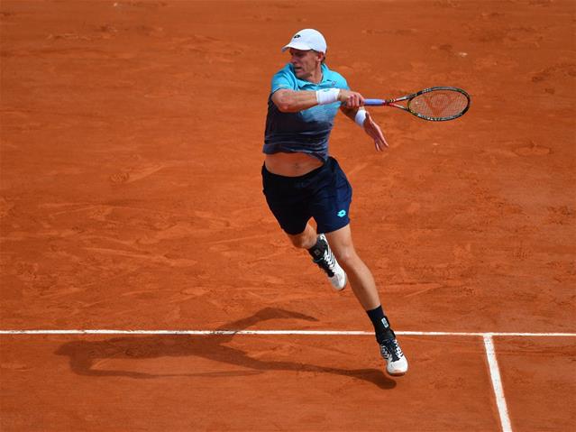 Anderson and Harris into French Open R2 | News Article