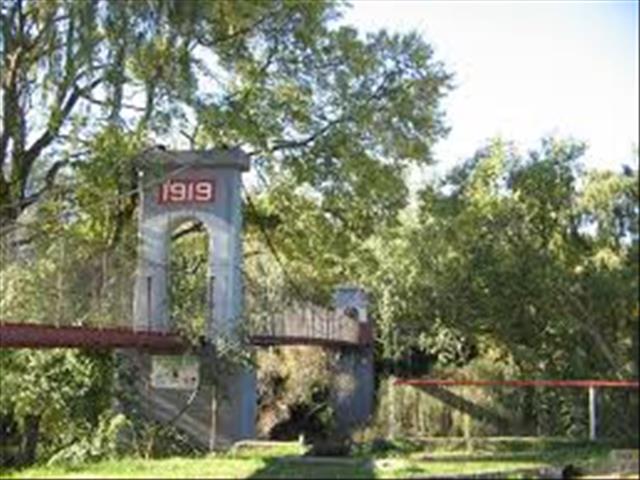 TJR - Travel Tuesday (Parys) | News Article