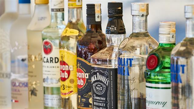 #CoronavirusSA: Traders plead for booze ban to be lifted | News Article