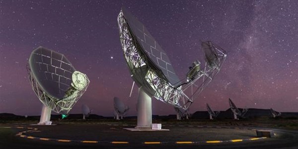 MeerKAT telescope discovers giant radio galaxies | News Article