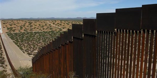 Mexico welcomes halt to border wall Mexico welcomes halt to border wall | News Article