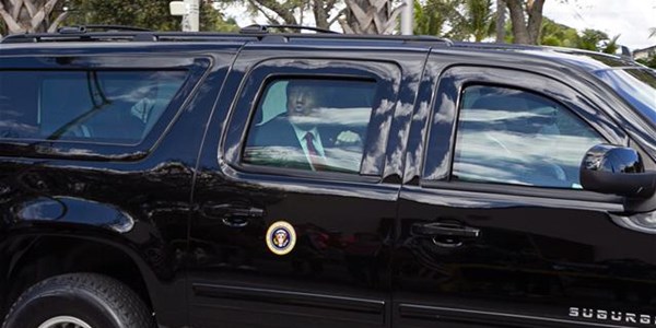 Trump arrives at home in Mar-a-Lago | News Article