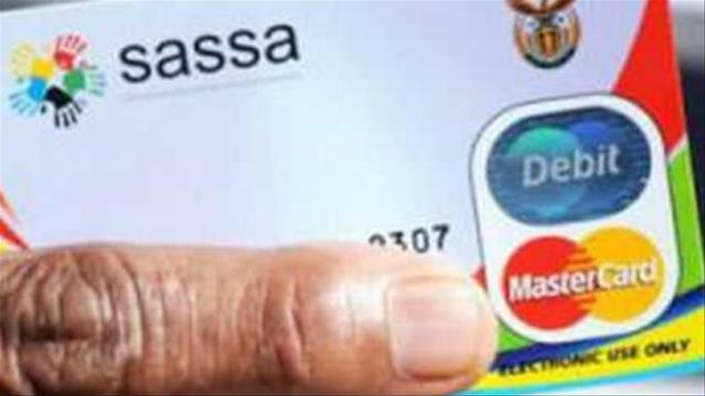 Chaotic queues and bribery at Home Affairs | News Article