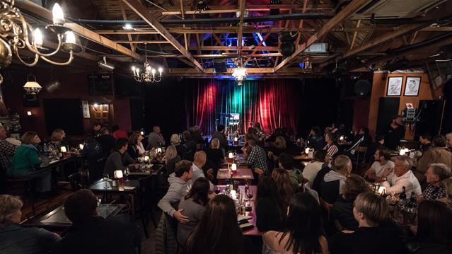 #OFMKunsteklop - Twee gratis aanlyn konserte om Die Boer Teater te red | News Article