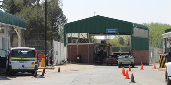 Lesotho border lab employees overworked  Lesotho border lab employees overworked  | News Article