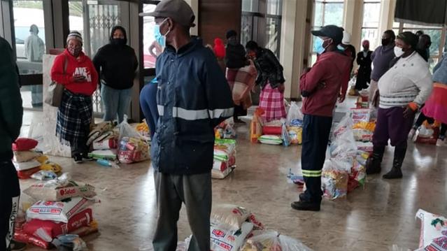 FSfloods: Food parcels bring relief | News Article