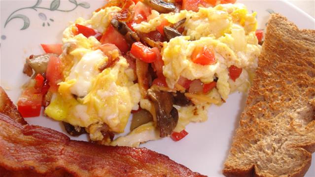 Your Weekend Breakfast Recipe - Aussie Breakfast Egg Mess | News Article