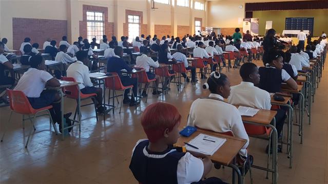 #CoronavirusNC: Nog 'n skool sluit | News Article