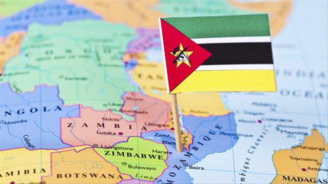 180 rescued from Mozambique hotel after insurgent attack | News Article
