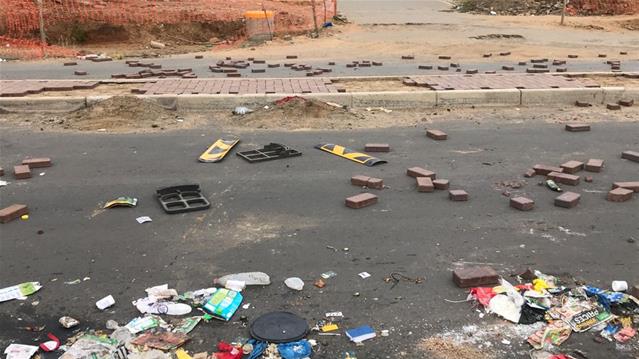 Protest action over IPTN salaries brings traffic on Bfn road to a halt - PHOTOS | News Article