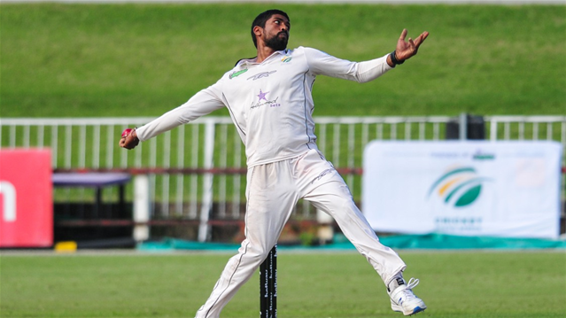 Dolphins spinners strangle Titans to take control of final | News Article