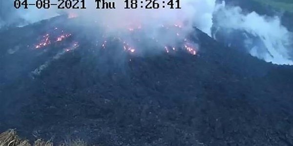 Volcano erupts on Caribbean island Volcano erupts on Caribbean island | News Article