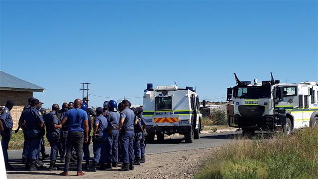 Winburg protests: Police maintain strong presence | News Article