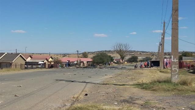 Criminal element blamed for looting at Winburg | News Article