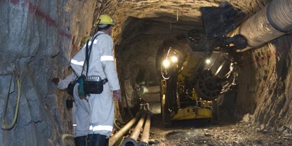 #OFMBusinessHour: Tshiamiso Trust warns against silicosis settlement scams | News Article