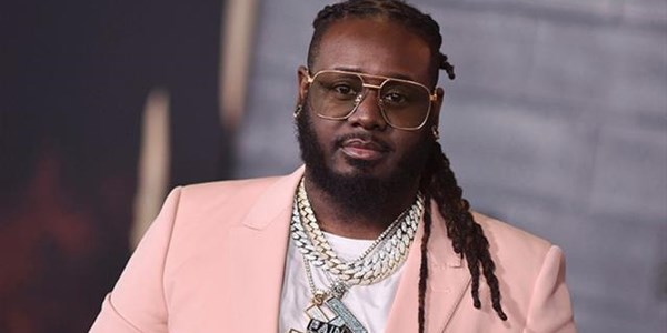 Entertainment Bubble - T-Pain minding his own business for years | News Article